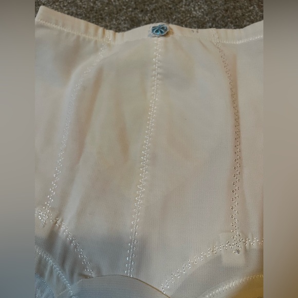 VINTAGE SUBTRACT WOMEN'S CONTROL BRIEF GIRDLE - Picture 6 of 13